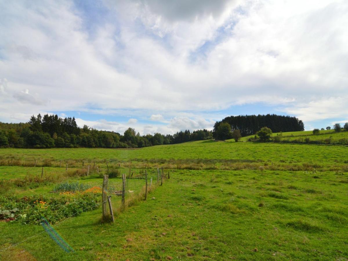 Comfortable Cottage In Neufmoulin With Meadow View Houffalize Pokoj fotografie