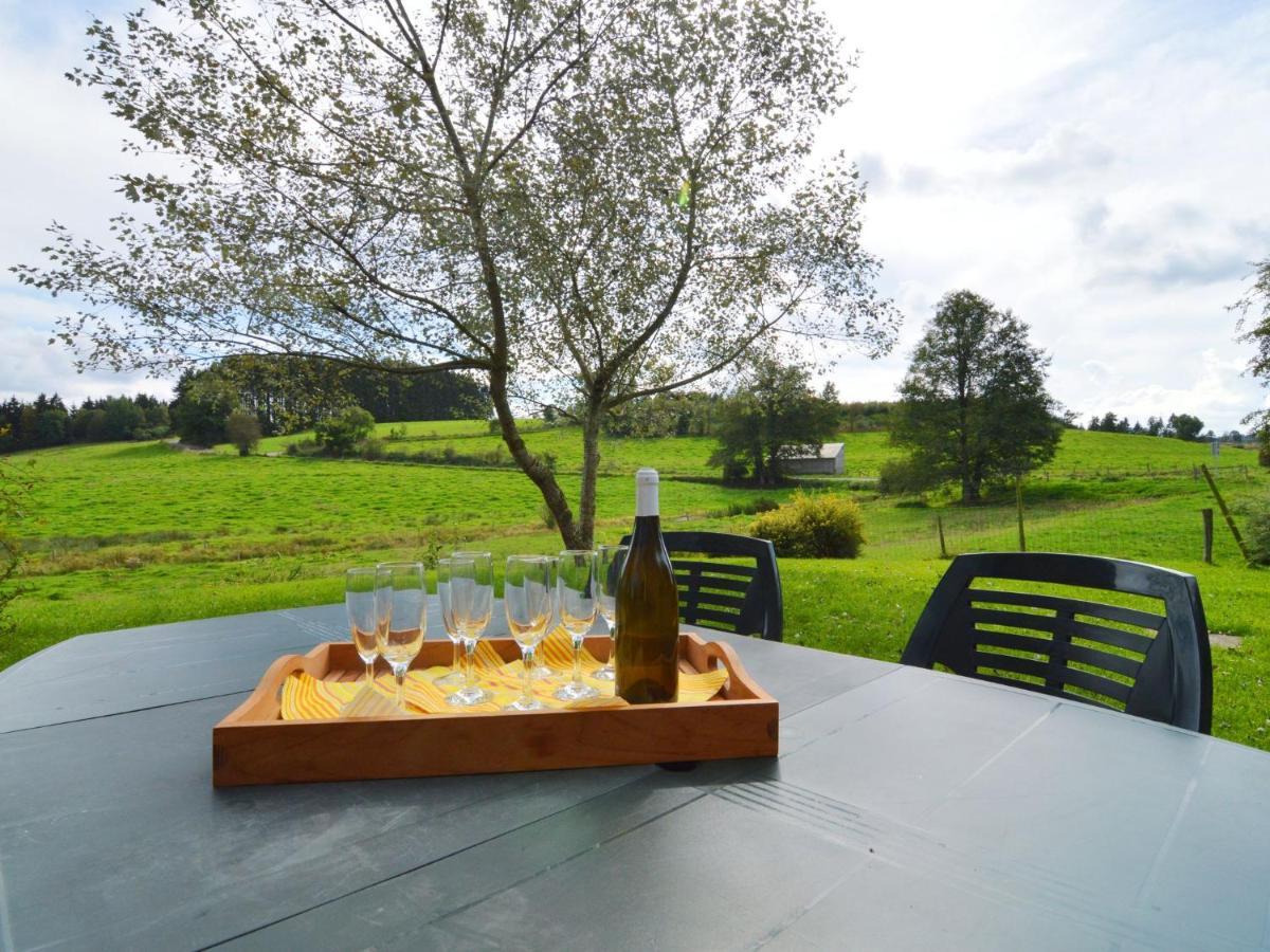 Comfortable Cottage In Neufmoulin With Meadow View Houffalize Pokoj fotografie