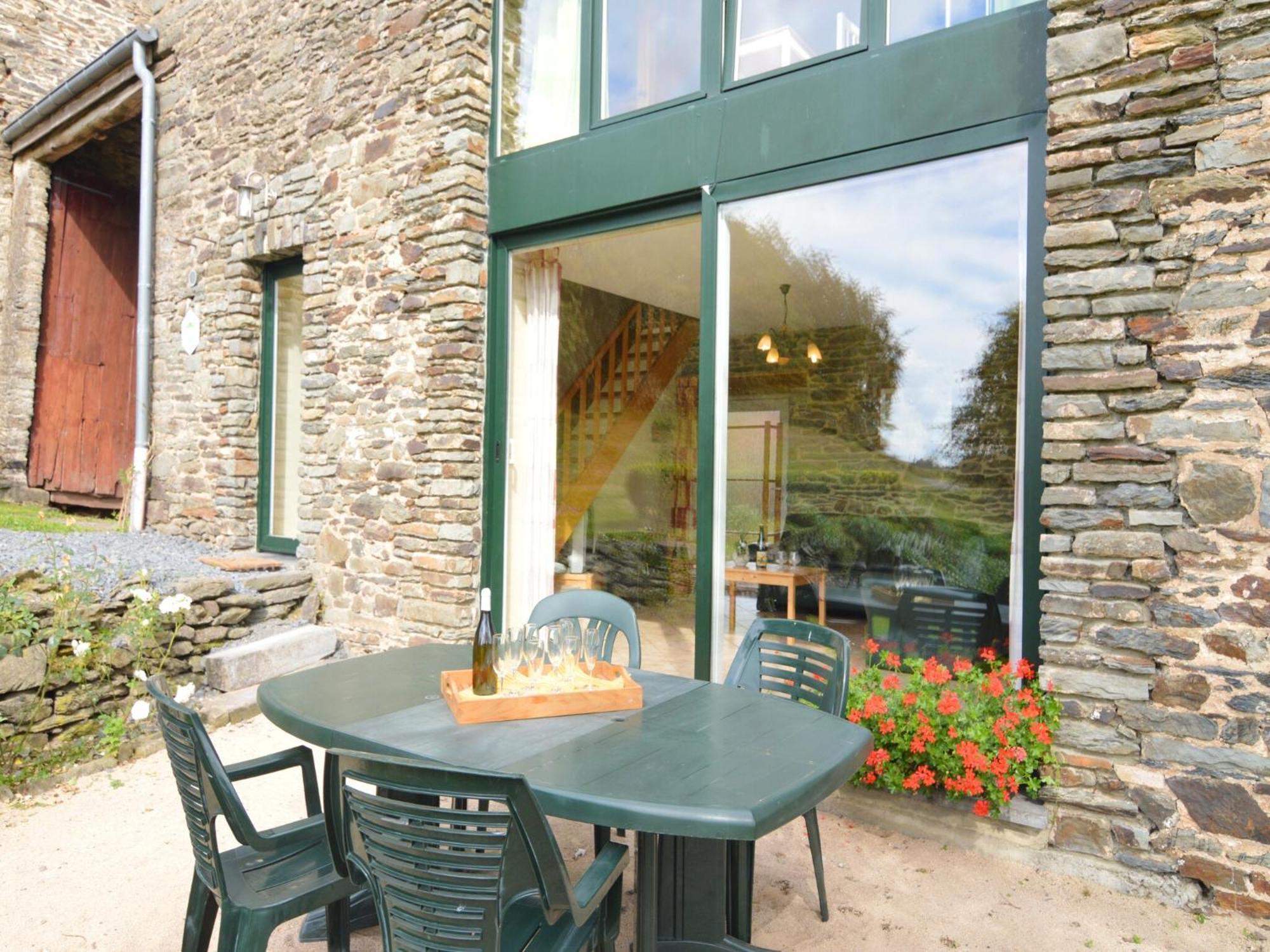 Comfortable Cottage In Neufmoulin With Meadow View Houffalize Exteriér fotografie