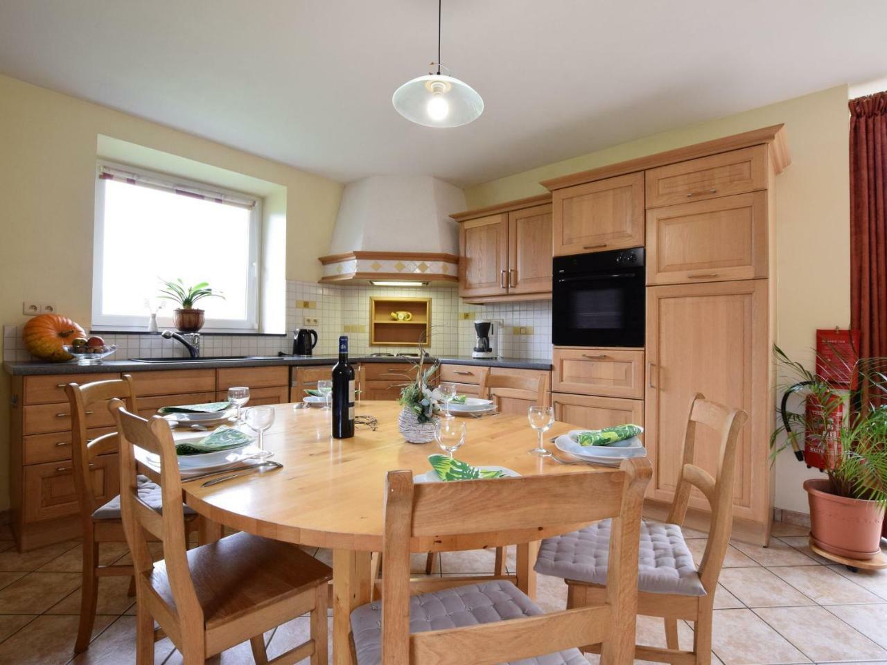 Comfortable Cottage In Neufmoulin With Meadow View Houffalize Exteriér fotografie
